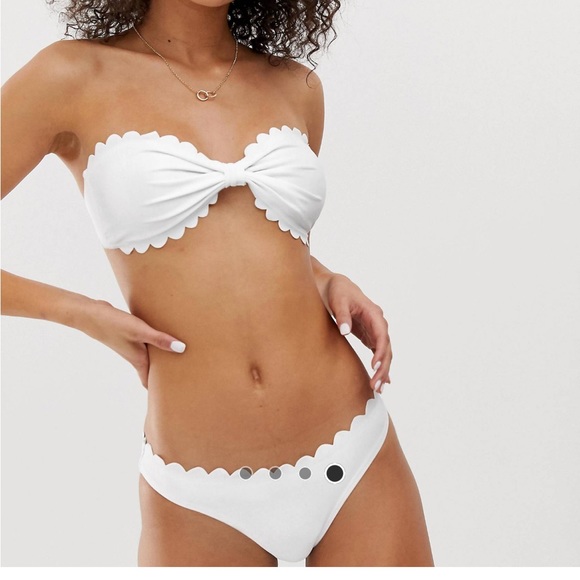 scallop edge bikini - Picture 3 of 8